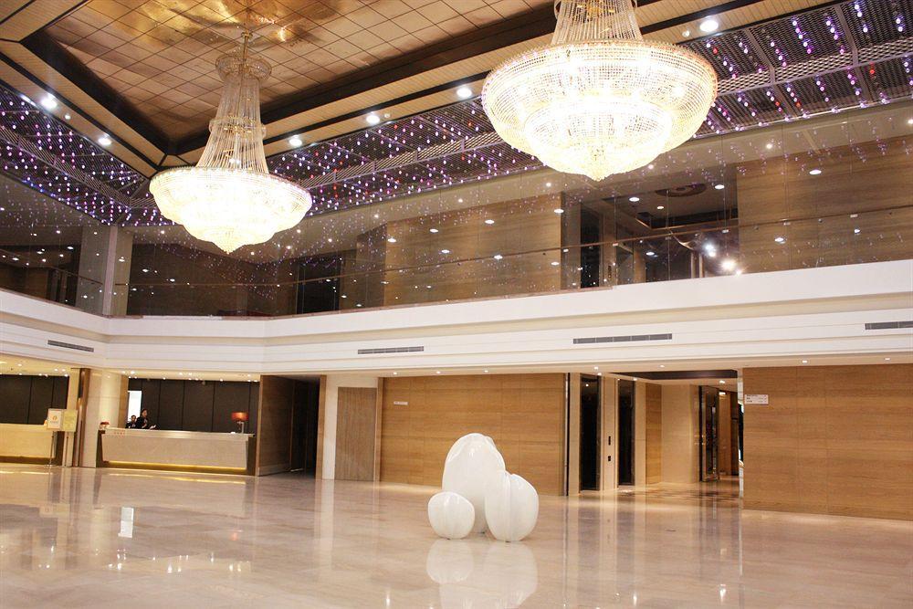 Pleasant Hotels International Taoyuan Extérieur photo