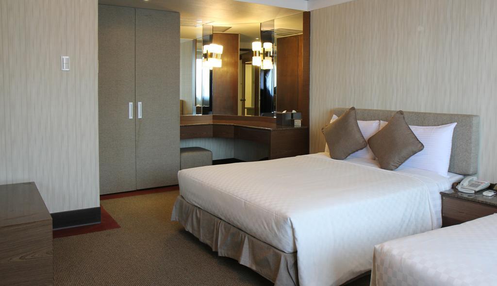 Pleasant Hotels International Taoyuan Extérieur photo