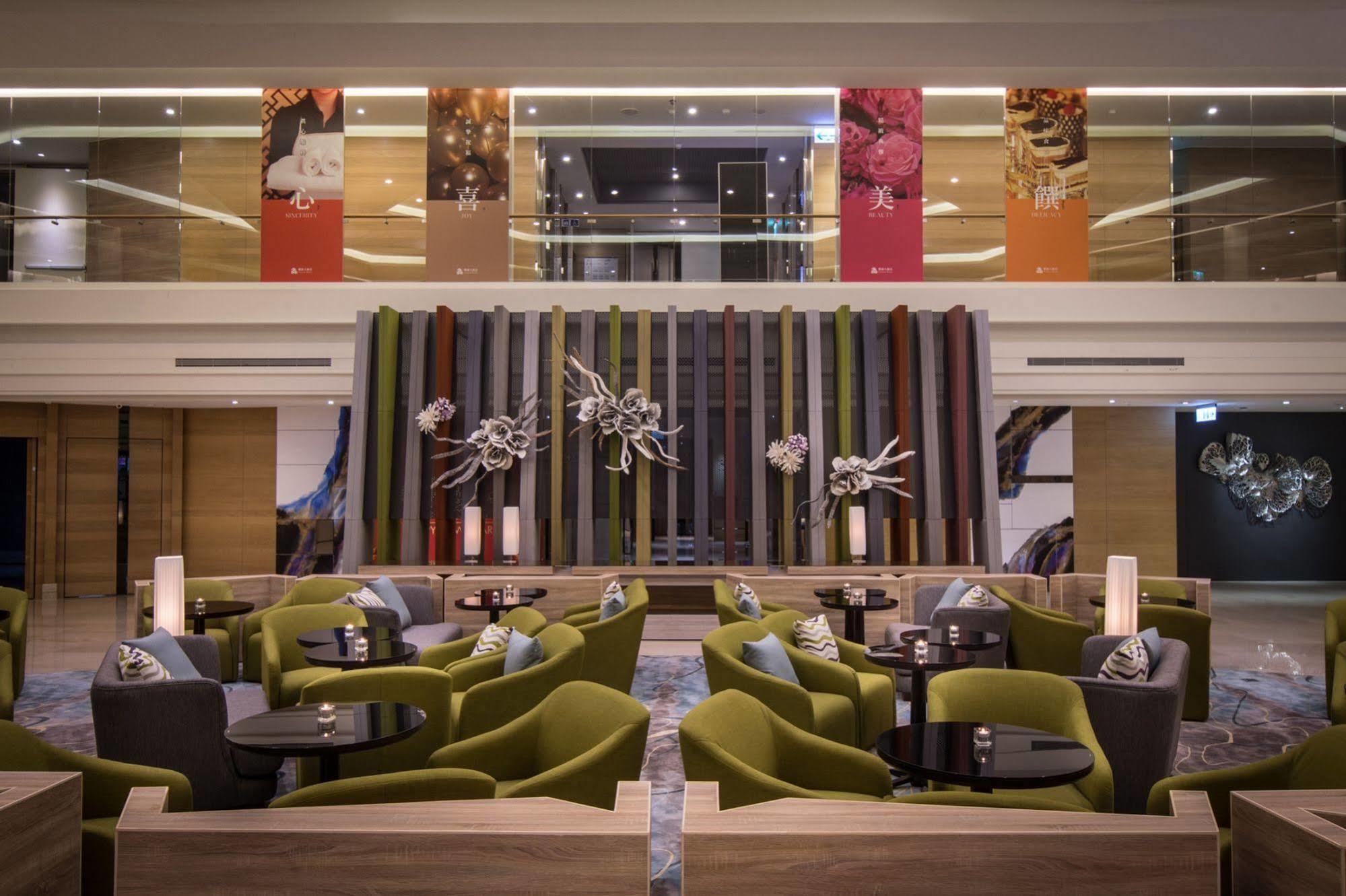 Pleasant Hotels International Taoyuan Extérieur photo